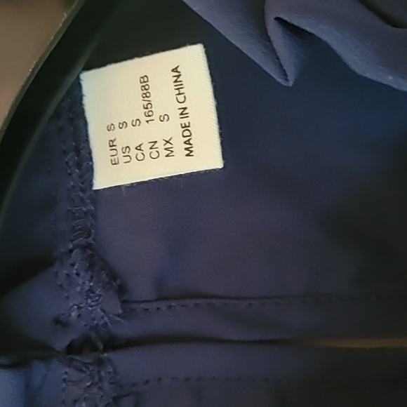 EUC navy blue blouse size S - Picture 2 of 5